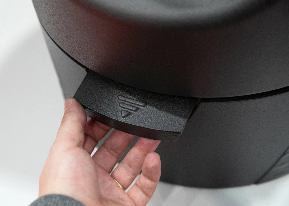 Τζάκι από χυτοσίδηρο σχεδιαστή Plamen Tara – ανεξάρτητα από τον αέρα του δωματίου