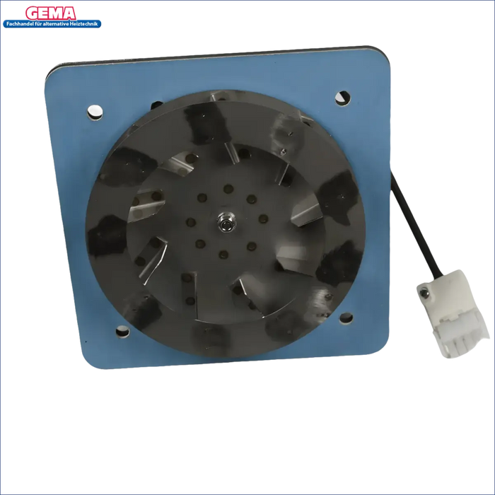Blaue quadratische Platte mit schwarzem Ventilator und elektrischem Anschluss für Attack Wood Pellet Gebläse