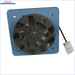Blaue quadratische Platte mit schwarzem Ventilator und elektrischem Anschluss für Attack Wood Pellet Gebläse