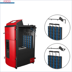 Rot und schwarzer Biomassekessel im Produkt Holzvergaser Attack SLX Lambda Touch 35 kW